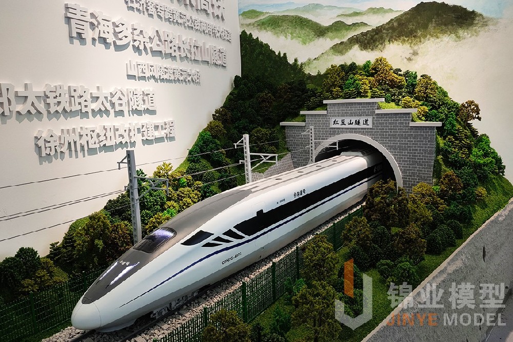 中铁十局展厅-红豆山隧道模型